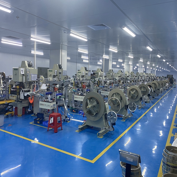 環(huán)氧自流平地坪漆有什么優(yōu)點？為什么叫自流平？